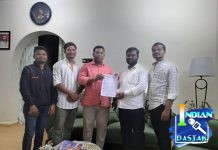 आदिवासींच्या परंपरा व धार्मिक श्रध्दानुसार स्वतंत्र दफनभूमी उपलब्ध करून द्यावे अखिल भारतीय आदिवासी विकास युवा परिषद,गडचिरोलीचे आ. डॉ. मिलिंद नरोटे यांना निवेदन