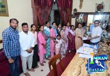 अहेरी नगरपंचायत अंर्तगत प्रभाग क्रमांक २ मधील नागरिकांचा संताप. नाली, रस्ते व स्ट्रीट लाईटसाठी माजी राज्यमंत्री राजे अम्ब्रिशराव आत्राम यांना निवेदन